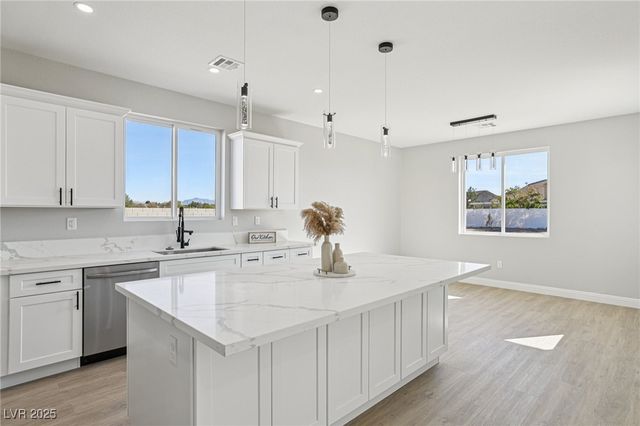 6761 South Sandpebble Street, Pahrump, NV 89061