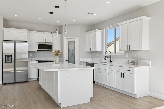 6761 South Sandpebble Street, Pahrump, NV 89061