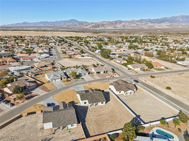 6761 South Sandpebble Street, Pahrump, NV 89061