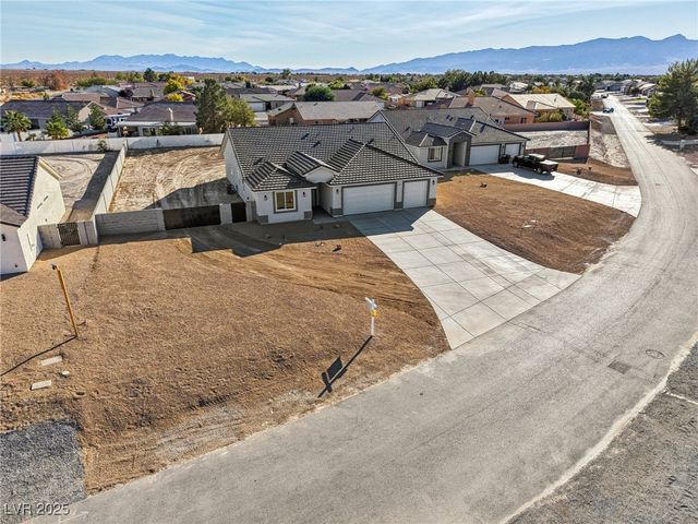 6761 South Sandpebble Street, Pahrump, NV 89061