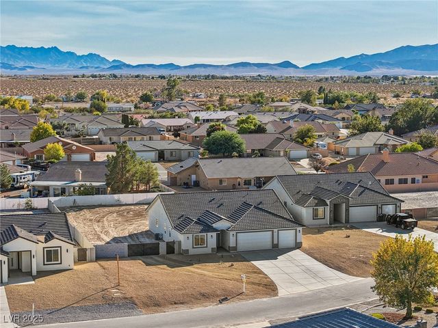 6761 South Sandpebble Street, Pahrump, NV 89061