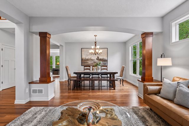 16527 75th Avenue N, Maple Grove, MN 55311