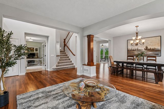 16527 75th Avenue N, Maple Grove, MN 55311