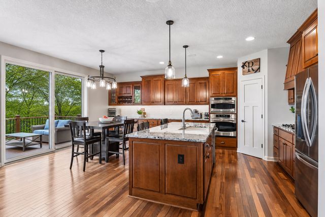 16527 75th Avenue N, Maple Grove, MN 55311