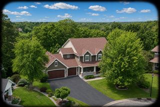 16527 75th Avenue N, Maple Grove, MN 55311