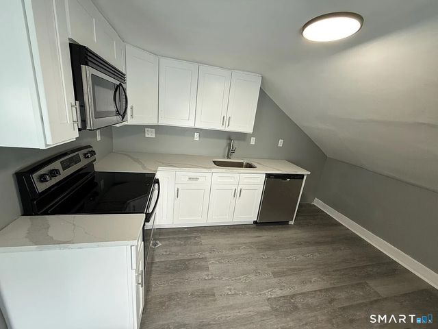 180 Portsea Street 1, New Haven, CT 06519