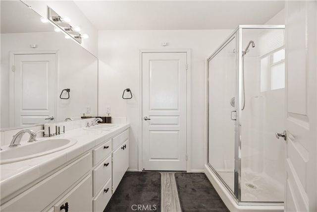 19145 Oak Street, Apple Valley, CA 92308