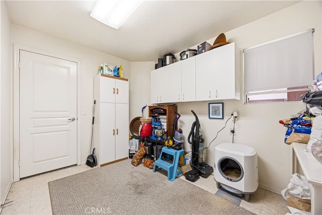 19145 Oak Street, Apple Valley, CA 92308