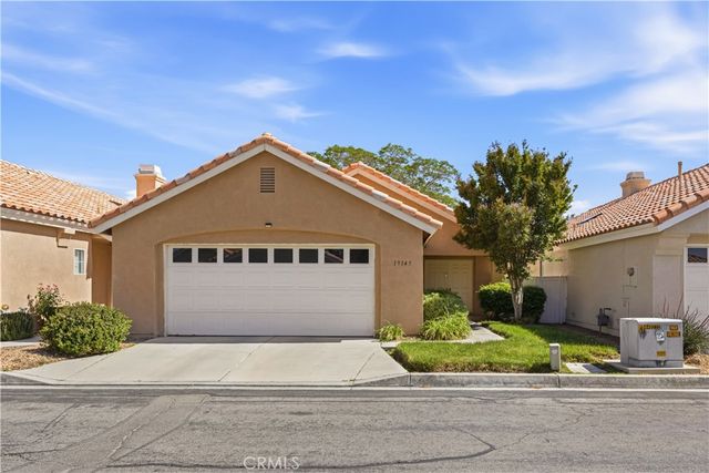 19145 Oak Street, Apple Valley, CA 92308