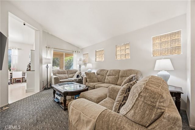 19145 Oak Street, Apple Valley, CA 92308