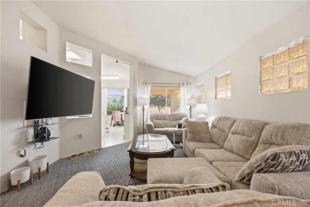 19145 Oak Street, Apple Valley, CA 92308