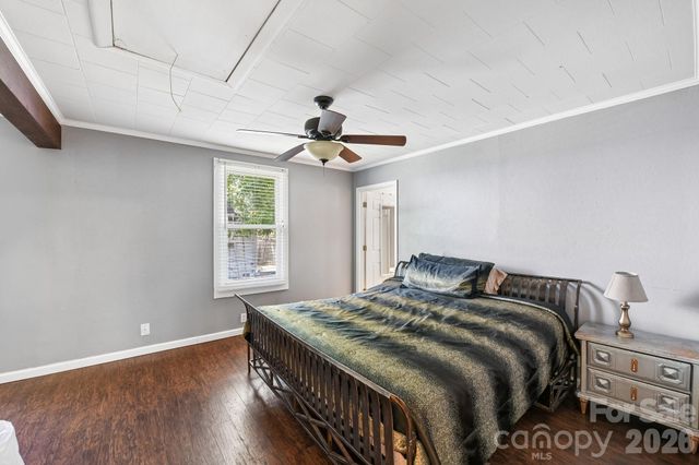 315 Caldwell Avenue, Mooresville, NC 28115