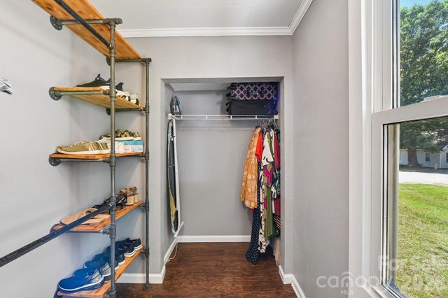 315 Caldwell Avenue, Mooresville, NC 28115
