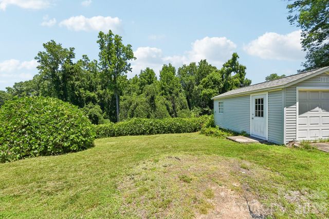315 Caldwell Avenue, Mooresville, NC 28115