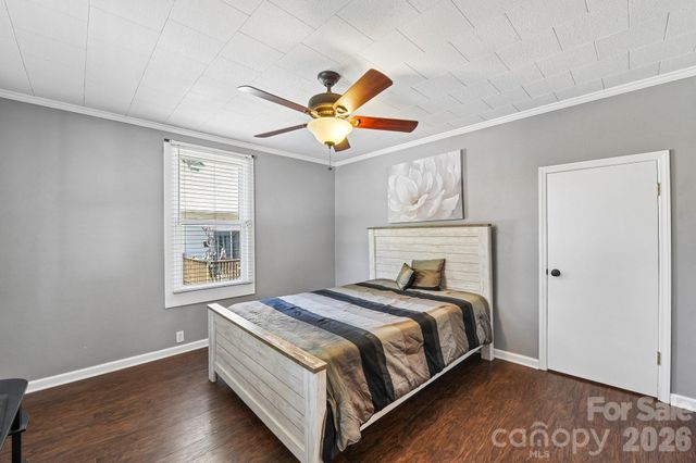 315 Caldwell Avenue, Mooresville, NC 28115