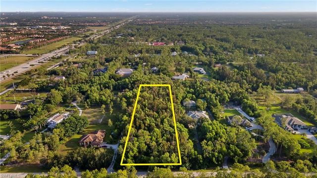 6991 Bottlebrush LN, Naples, FL 34109