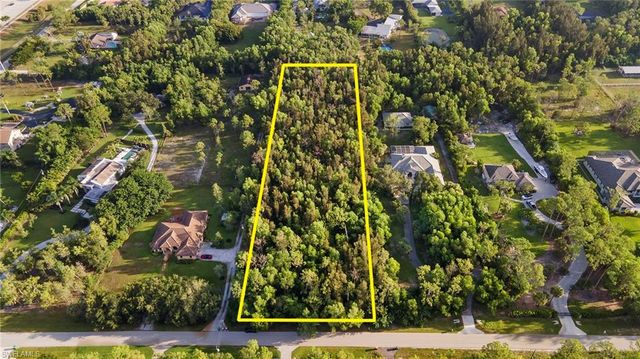6991 Bottlebrush LN, Naples, FL 34109