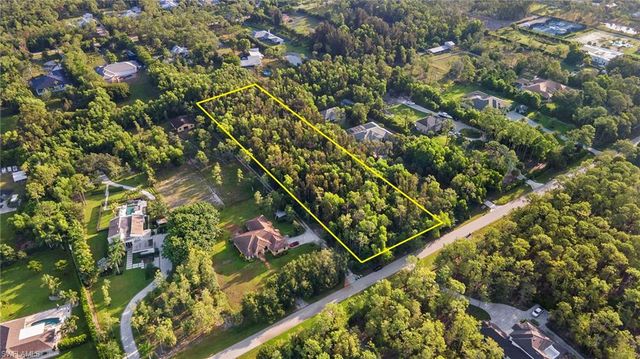 6991 Bottlebrush LN, Naples, FL 34109