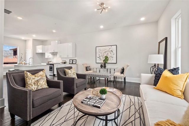 456 Parkway Drive NE 14, Atlanta, GA 30308