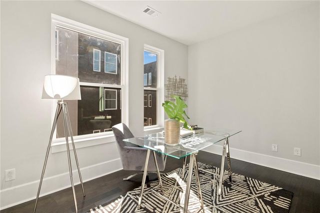 456 Parkway Drive NE 14, Atlanta, GA 30308