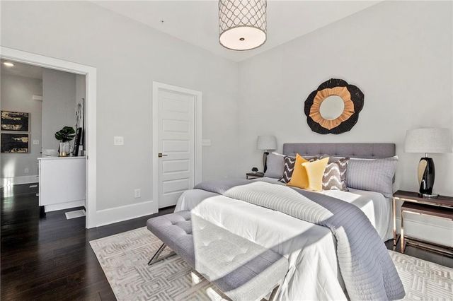 456 Parkway Drive NE 14, Atlanta, GA 30308