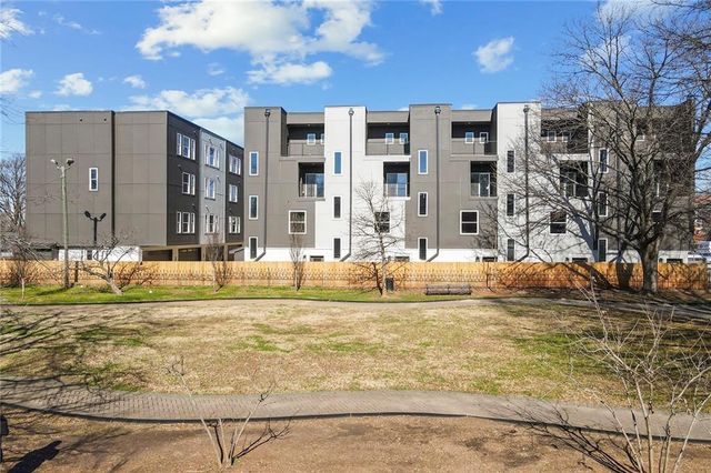 456 Parkway Drive NE 14, Atlanta, GA 30308