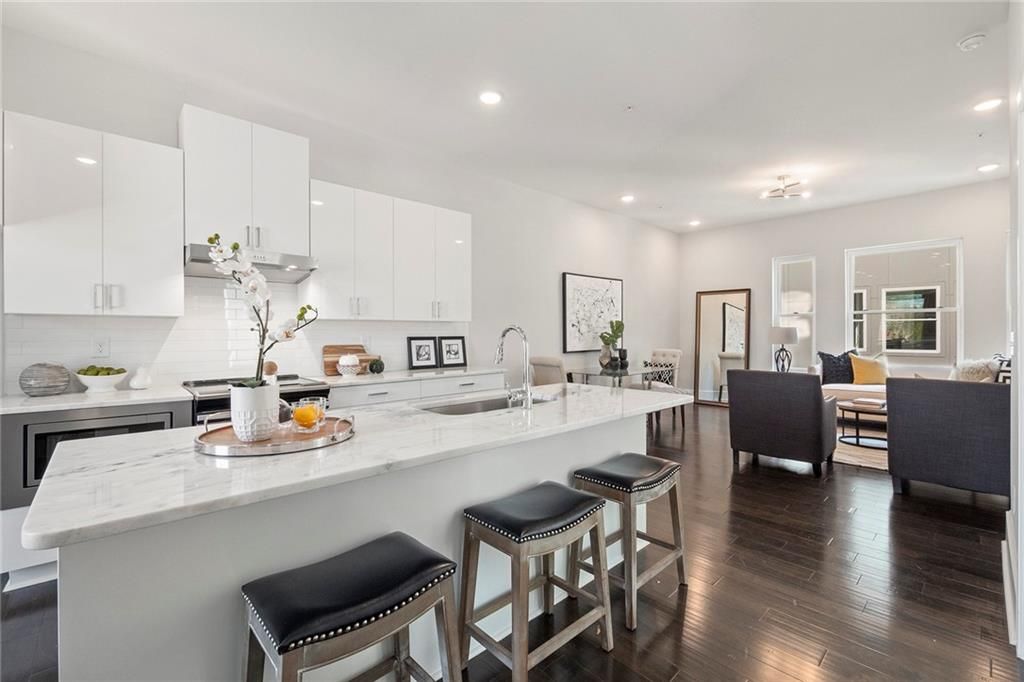 456 Parkway Drive NE 14, Atlanta, GA 30308