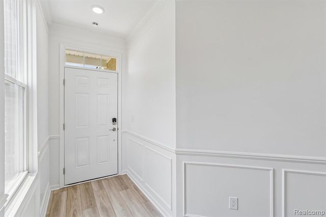 4133 Nottingham Circle, Clarkston, MI 48346