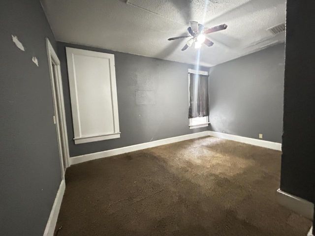 1640 N Main STREET, Racine, WI 53402