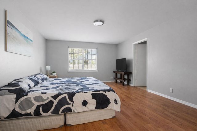 1004 Mcfarland Avenue, Rossville, GA 30741