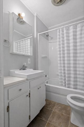 1004 Mcfarland Avenue, Rossville, GA 30741