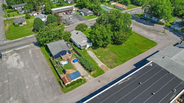 1004 Mcfarland Avenue, Rossville, GA 30741