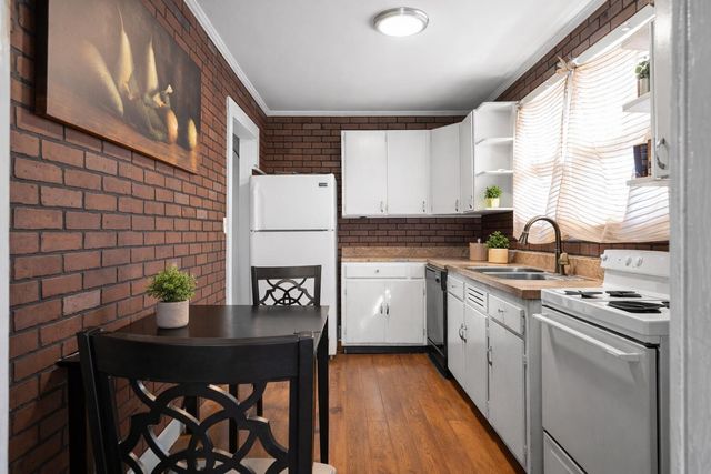 1004 Mcfarland Avenue, Rossville, GA 30741