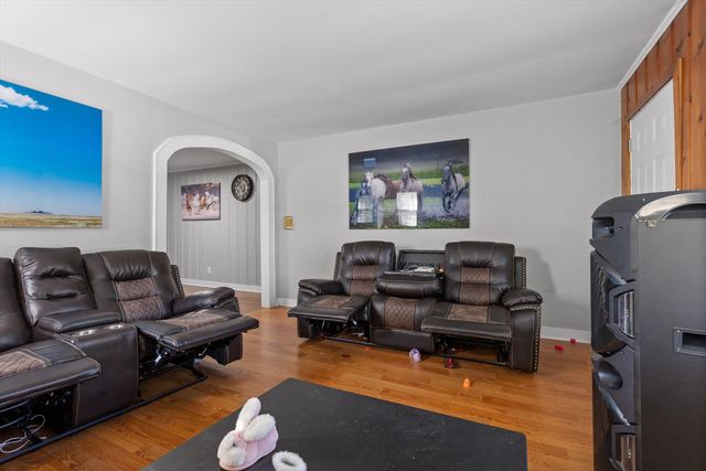 1004 Mcfarland Avenue, Rossville, GA 30741