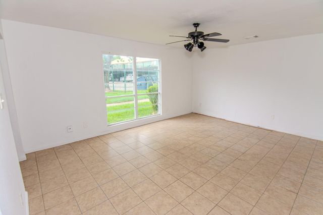 171 Casa Grande Drive 171, Houston, TX 77060