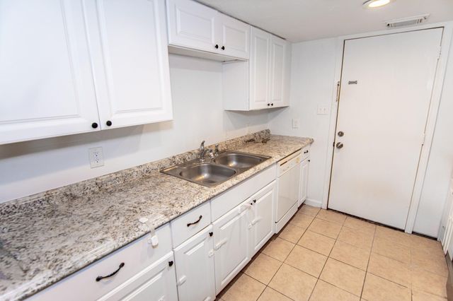 171 Casa Grande Drive 171, Houston, TX 77060