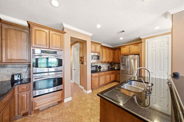 4527 Estella Court, League City, TX 77573
