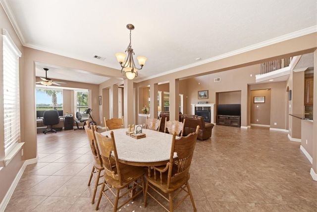 4527 Estella Court, League City, TX 77573