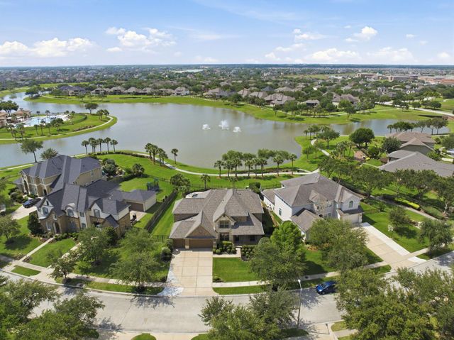 4527 Estella Court, League City, TX 77573