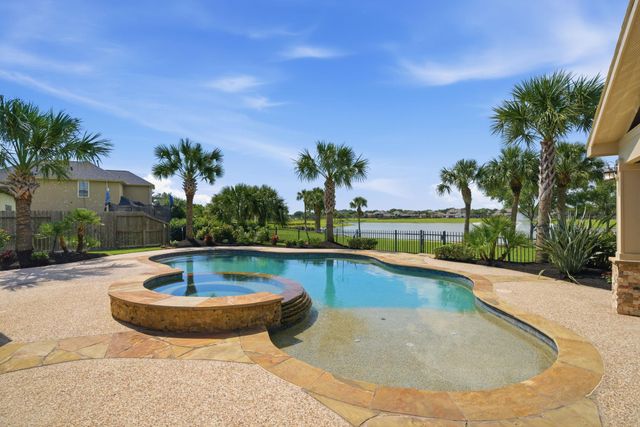 4527 Estella Court, League City, TX 77573
