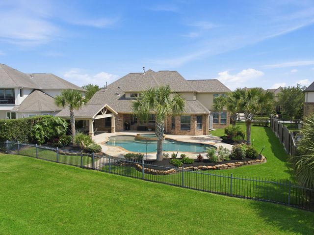 4527 Estella Court, League City, TX 77573
