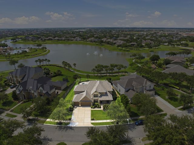 4527 Estella Court, League City, TX 77573