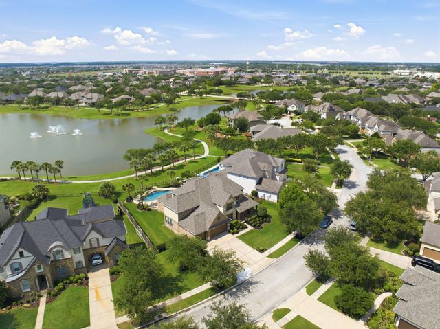 4527 Estella Court, League City, TX 77573