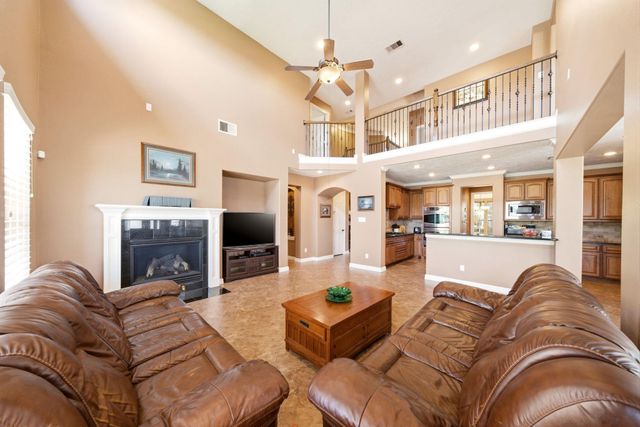 4527 Estella Court, League City, TX 77573