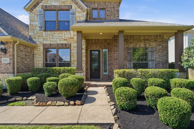 4527 Estella Court, League City, TX 77573