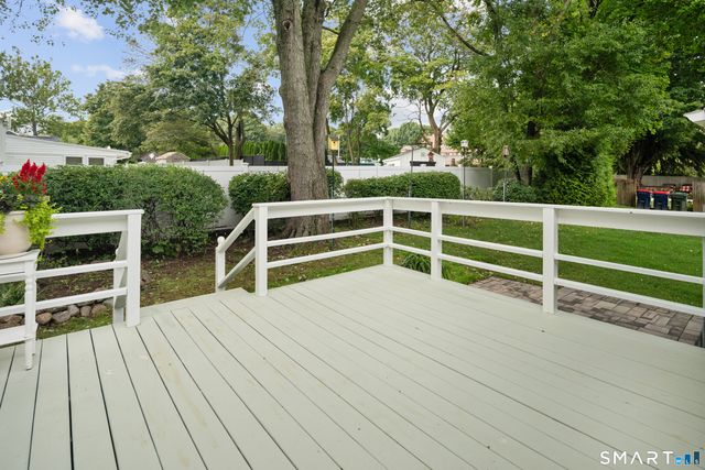 18 Koger Road, Trumbull, CT 06611