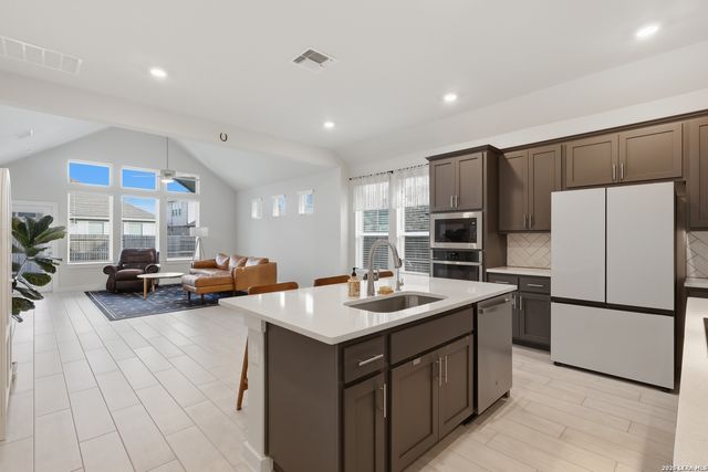 2926 Alster, New Braunfels, TX 78130