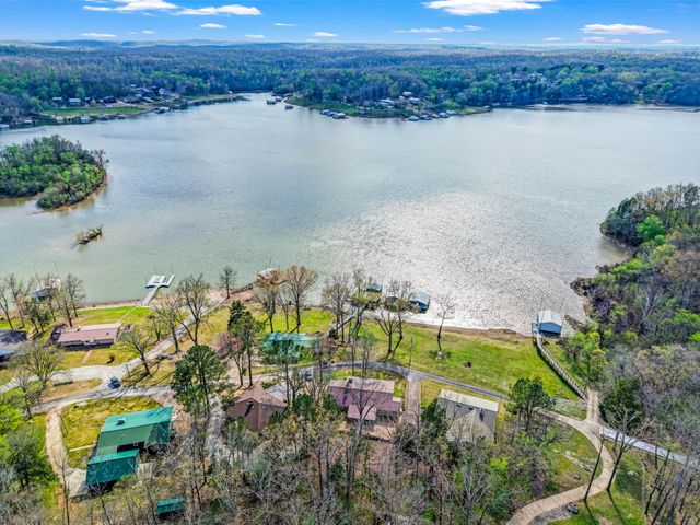 252 Fred Cole Ln, Sugar Tree, TN 38380