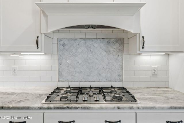 7507 Greenfield Pl, Crestwood, KY 40014