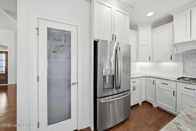 7507 Greenfield Pl, Crestwood, KY 40014